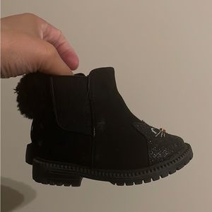 Black toddler boots